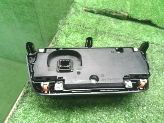 スイフト Ａ／Ｃスイッチパネル DAA-ZD53S 39510-52R00-CRT