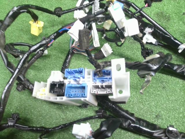 ピクシス ワイヤーハーネス 3BD-S510U 82141-B5Q71