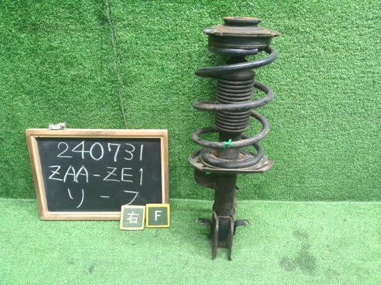リーフ 右Ｆストラット ZAA-ZE1 E4302-5SK1A