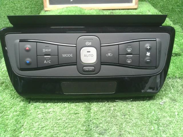 リーフ Ａ／Ｃスイッチパネル ZAA-ZE1 27500-5SE0A