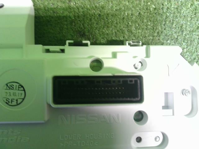 リーフ スピードメーター ZAA-ZE1 24810-5SK1A
