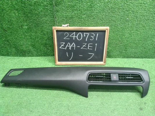 リーフ 内装部品 ZAA-ZE1 68750-5SK0B