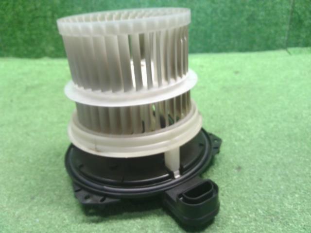 カムリ ヒーターブロアモーター DAA-AXVH70 87103-58070