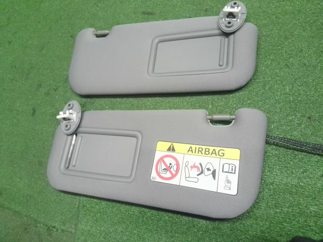カムリ サンバイザー DAA-AXVH70 74310-33G90-B0