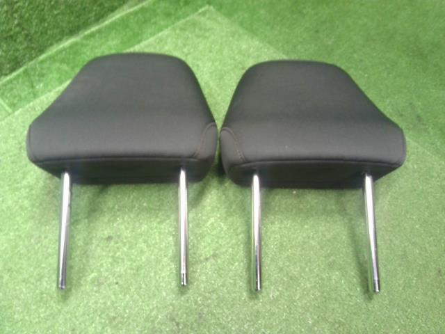 カムリ ヘッドレスト DAA-AXVH70 71910-33B80-C3
