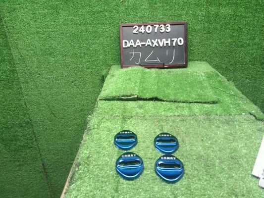 カムリ 内装部品 DAA-AXVH70