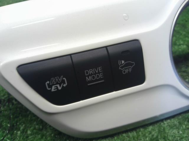 プリウス 内装部品 DLA-ZVW52 58841-47081-A0