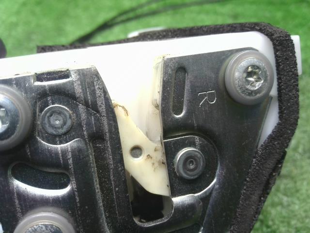 NV100クリッパー 右Ｆドアロックソレノイド HBD-DR17V 80500-4A02G