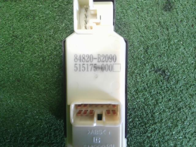 エッセ パワーウインドウスイッチ CBA-L245S 84656-B2120-B0