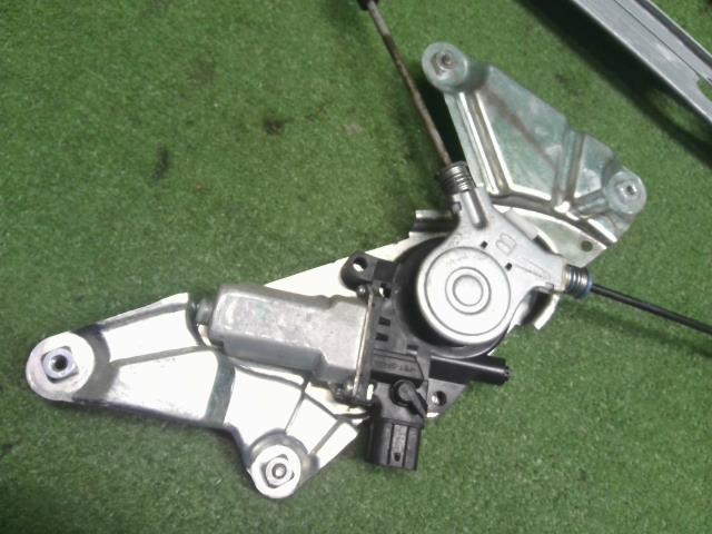 エリシオン 右Ｒドアレギュレータ・モーター DBA-RR5 72710-SJK-J02