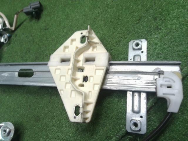 エリシオン 右Ｒドアレギュレータ・モーター DBA-RR5 72710-SJK-J02