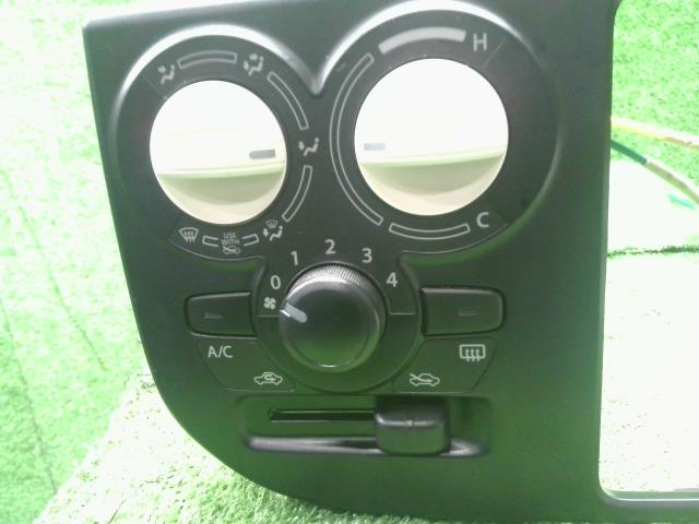 キャロル Ａ／Ｃスイッチパネル DBA-HB36S 1A35-61-19Z