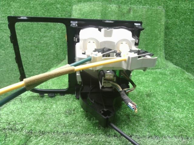 キャロル Ａ／Ｃスイッチパネル DBA-HB36S 1A35-61-19Z
