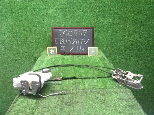 エブリィ 右Ｆドアロックソレノイド EBD-DA17V 82201-64P00