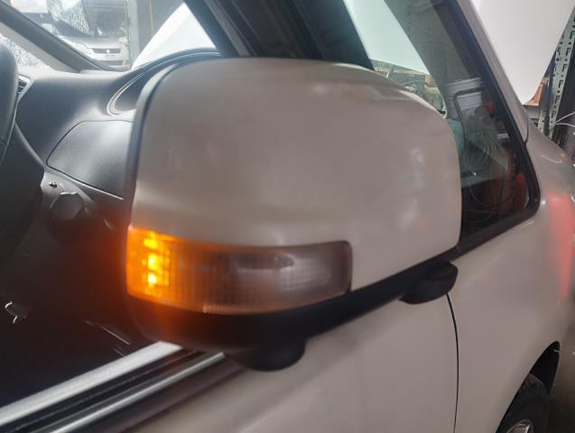 セレナ 右サイドミラー DBA-FC26 96301-3GR9C