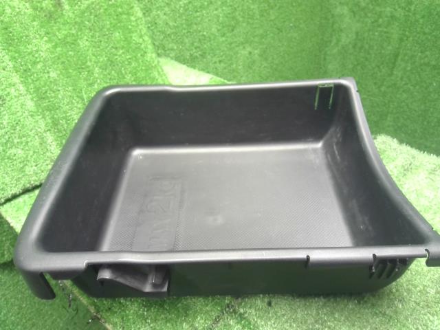 ムーヴ 内装部品 DBA-LA160S