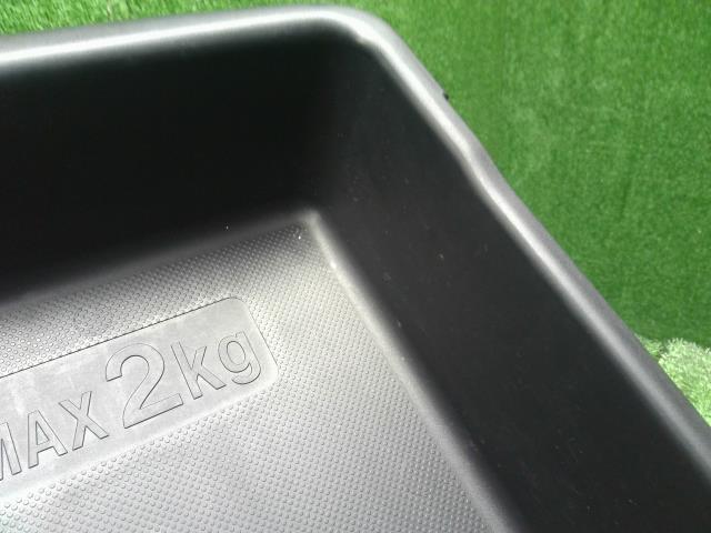 ムーヴ 内装部品 DBA-LA160S