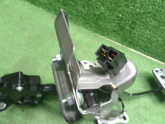 フォレスター ペダル DBA-SJG 36023KE000