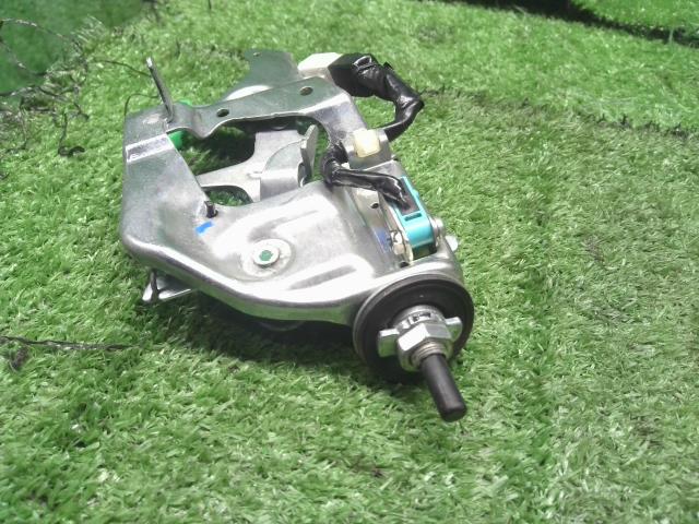 ウェイク 電装部品 DBA-LA700S 77037-B2030