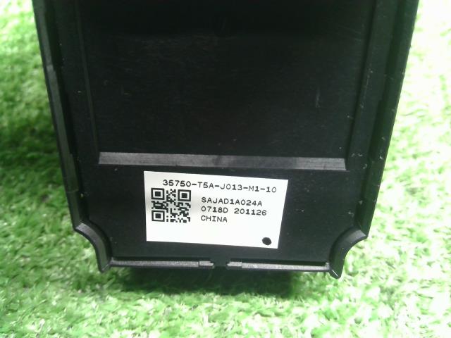 フィット パワーウインドウスイッチ DAA-GP5 35750-T5A-J01