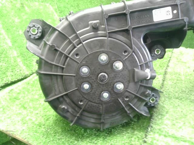フィット 電動ファン DAA-GP5