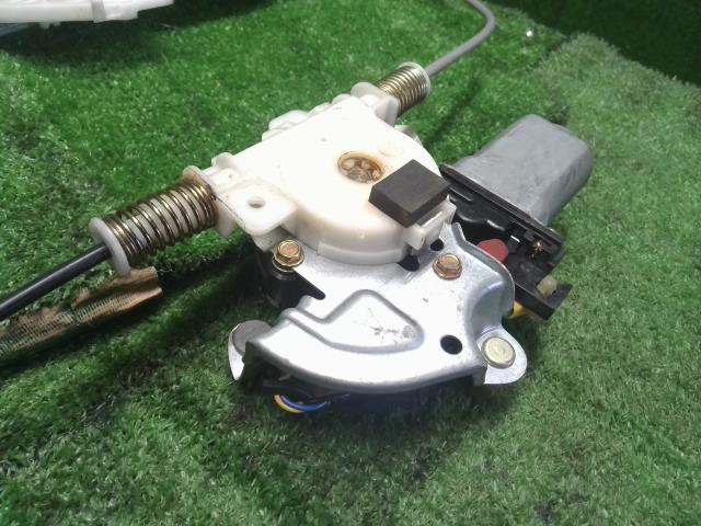 ＭＰＶ 右Ｆドアレギュレータ・モーター CBA-LW3W L081-58-58XA