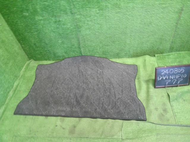 アクア 内装部品 DAA-NHP10