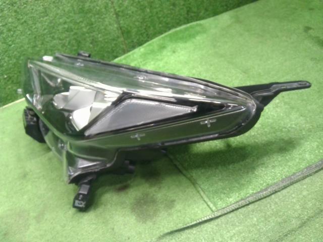 リーフ 左ヘッドランプＡＳＳＹ ZAA-ZE1 26060-5SK5A