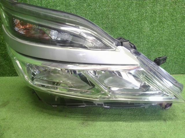 セレナ 右ヘッドランプＡＳＳＹ DAA-GNC27 26010-5TA0A