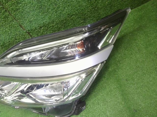 セレナ 左ヘッドランプＡＳＳＹ DAA-GNC27 26060-5TA0C