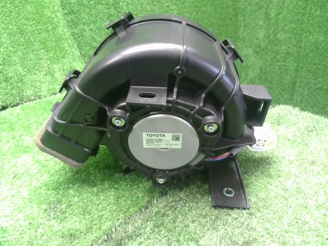 プリウス ハイブリッド部品 DAA-ZVW55 G9230-47080