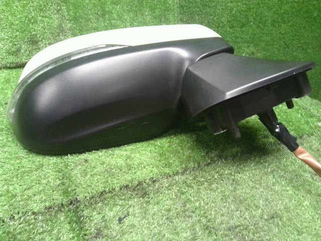 インプレッサ 右サイドミラー DBA-GT7 91036FL080