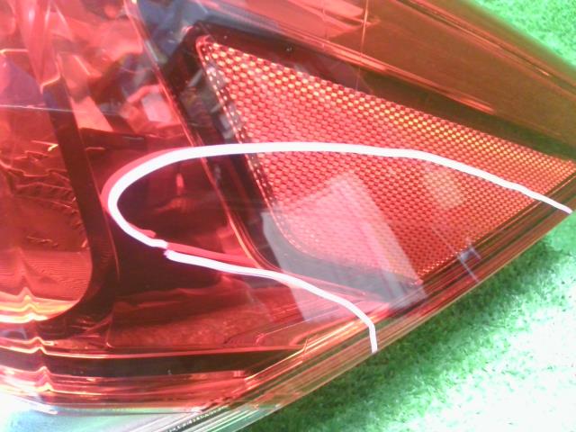 インプレッサ 右テールランプ DBA-GT7 84912FL041