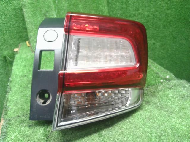 インプレッサ 右テールランプ DBA-GT7 84912FL041