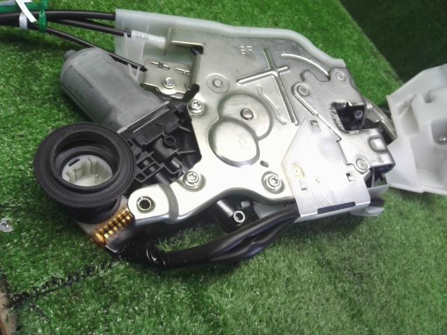 デイズルークス 右Ｒドアロックソレノイド DBA-B21A 82503-6A01J