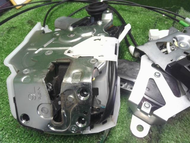 デイズルークス 左Ｒドアロックソレノイド DBA-B21A 82503-6A01G
