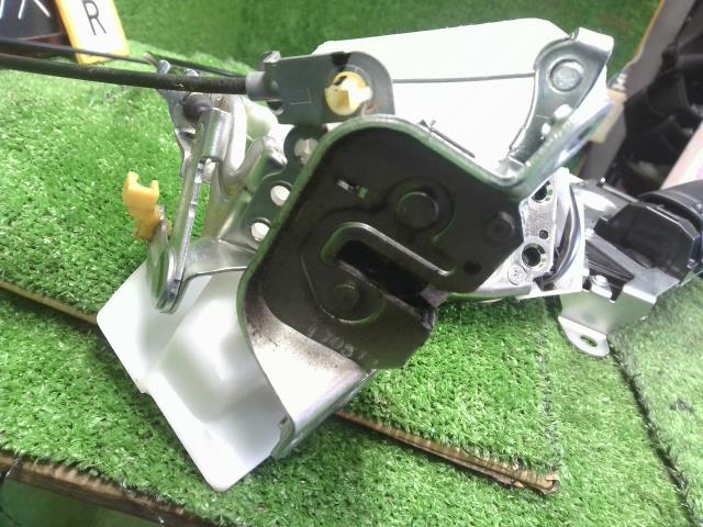 デイズルークス 左Ｒドアロックソレノイド DBA-B21A 82503-6A01G