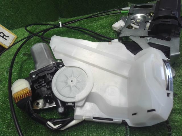 デイズルークス 左Ｒドアロックソレノイド DBA-B21A 82503-6A01G
