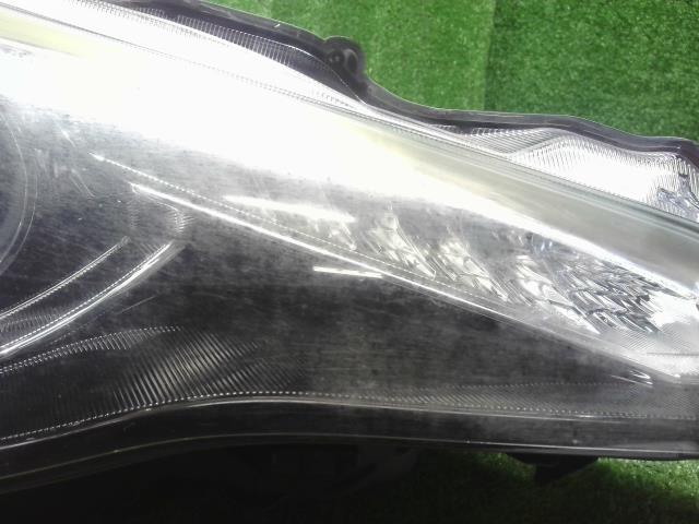 86 右ヘッドランプＡＳＳＹ DBA-ZN6 SU003-02548