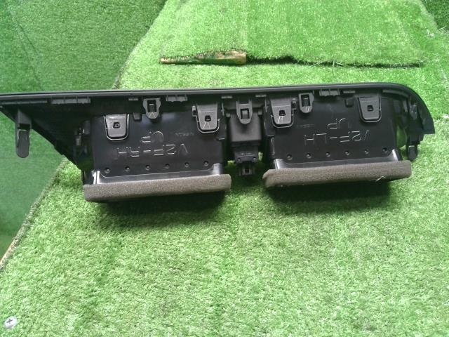 キックス 内装部品