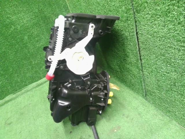 Ｎ－ＢＯＸ カーヒーター DBA-JF3 79106-TTA-952