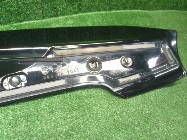 セレナ Ｒスポイラー DBA-C26 K6050-1VA0A