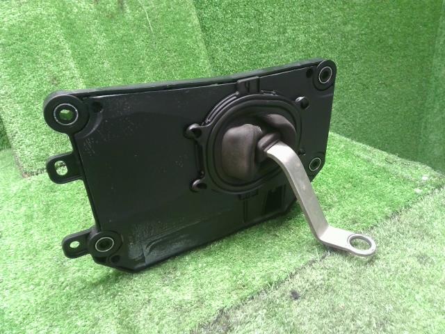 レクサス LS シフトレバー DBA-USF40 33550-50570
