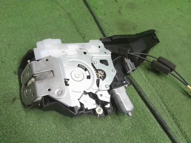 フリード 左Ｒドアロックソレノイド DAA-GP3 72655-SYY-003