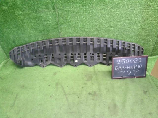 アクア 外装部品 DAA-NHP10 52618-52050