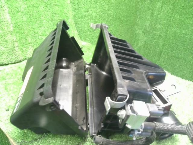 ルークス エアクリーナーＡＳＳＹ 4AA-B48A 16500-7MA0B