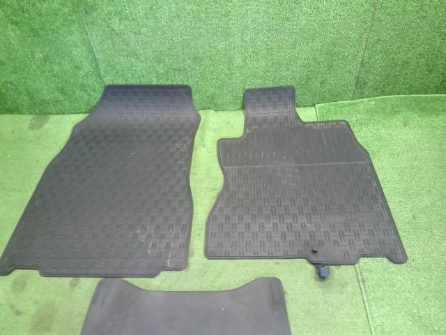 NV150 ＡＤ フロアマット DBF-VY12