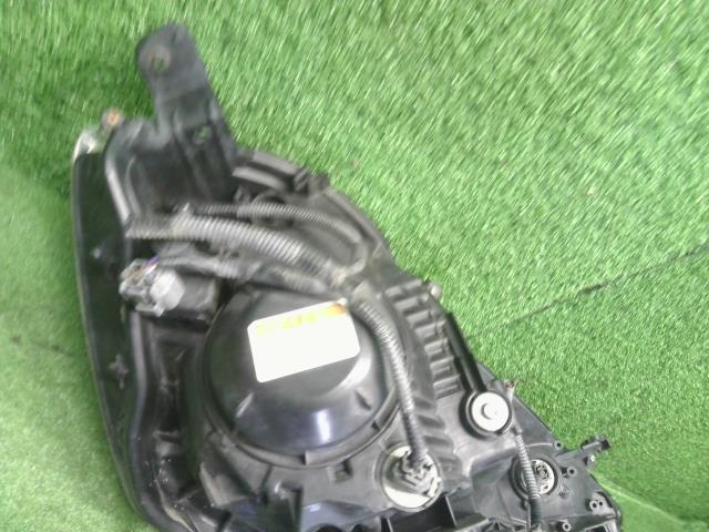 フィット 左ヘッドランプＡＳＳＹ DBA-GE8 33151-TF0-J01