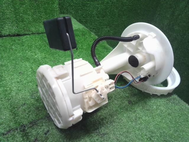 タント フューエルポンプ 6BA-LA660S 23210-B2360