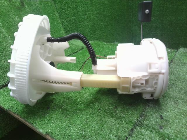 タント フューエルポンプ 6BA-LA660S 23210-B2360
